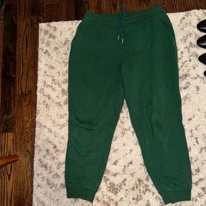 LULULEMON EVERGLADE GREEN SCUBA JOGGER SIZE 12